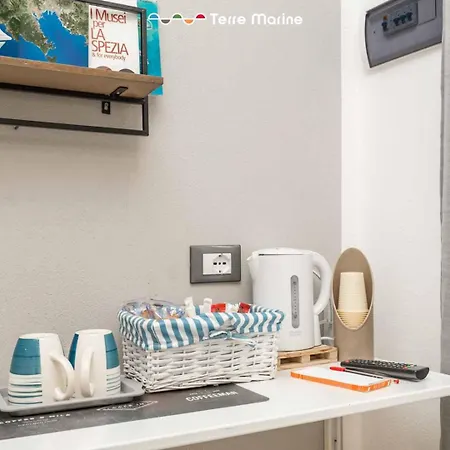 Stay, Terre Marine Πανσιόν